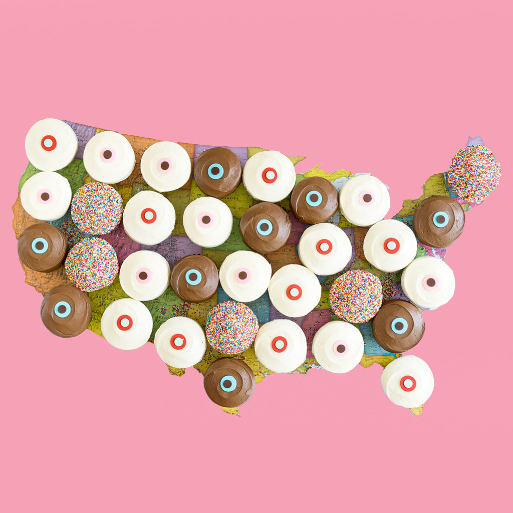 A map of the US with Sprinkles cupcakes on all states.