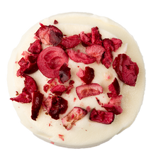 Load image into Gallery viewer, Top View Spiced Cranberry Vanilla not-bg
