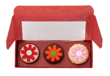 Load image into Gallery viewer, Three mini cupcakes in open box. not-bg
